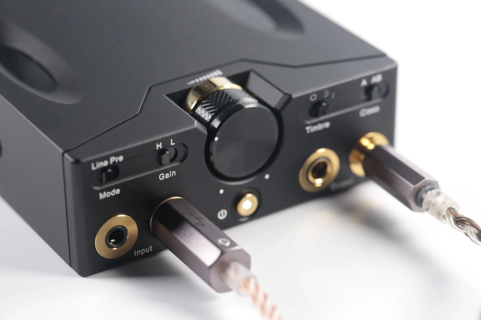 Cayin C9: Dual Nutube, Fully discrete Fully Balanced Class A/AB Portable Headphone Amplifier (Like New)