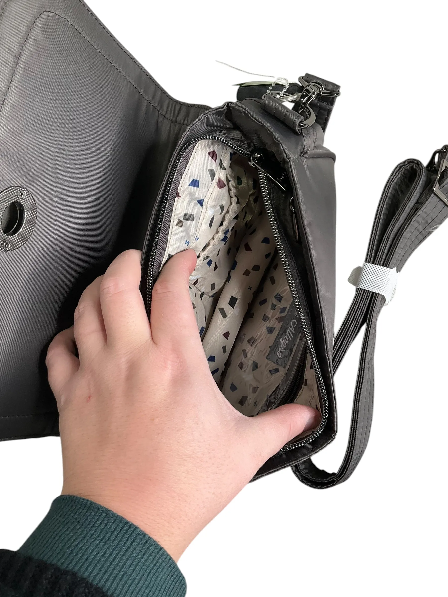 Handbag By Lugg, Size: Small