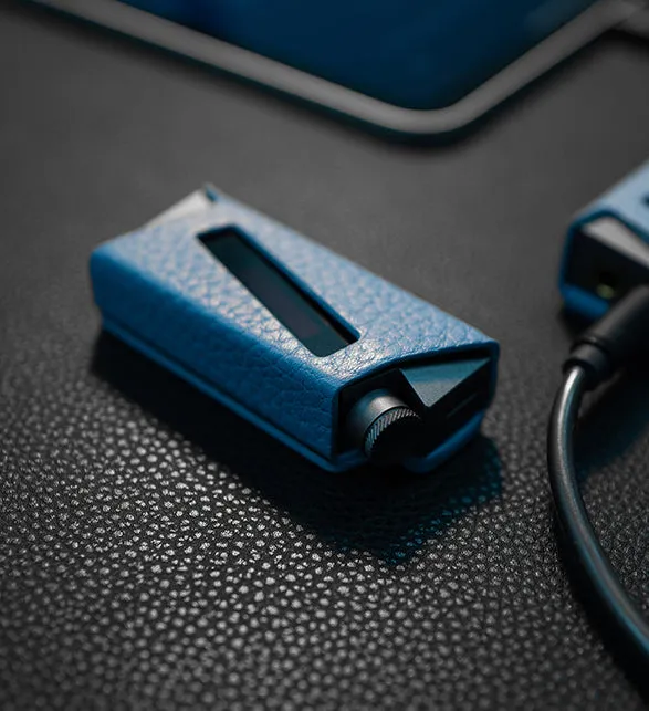 Luxury Precision W4 - Portable USB DAC/AMP Headphone AMP