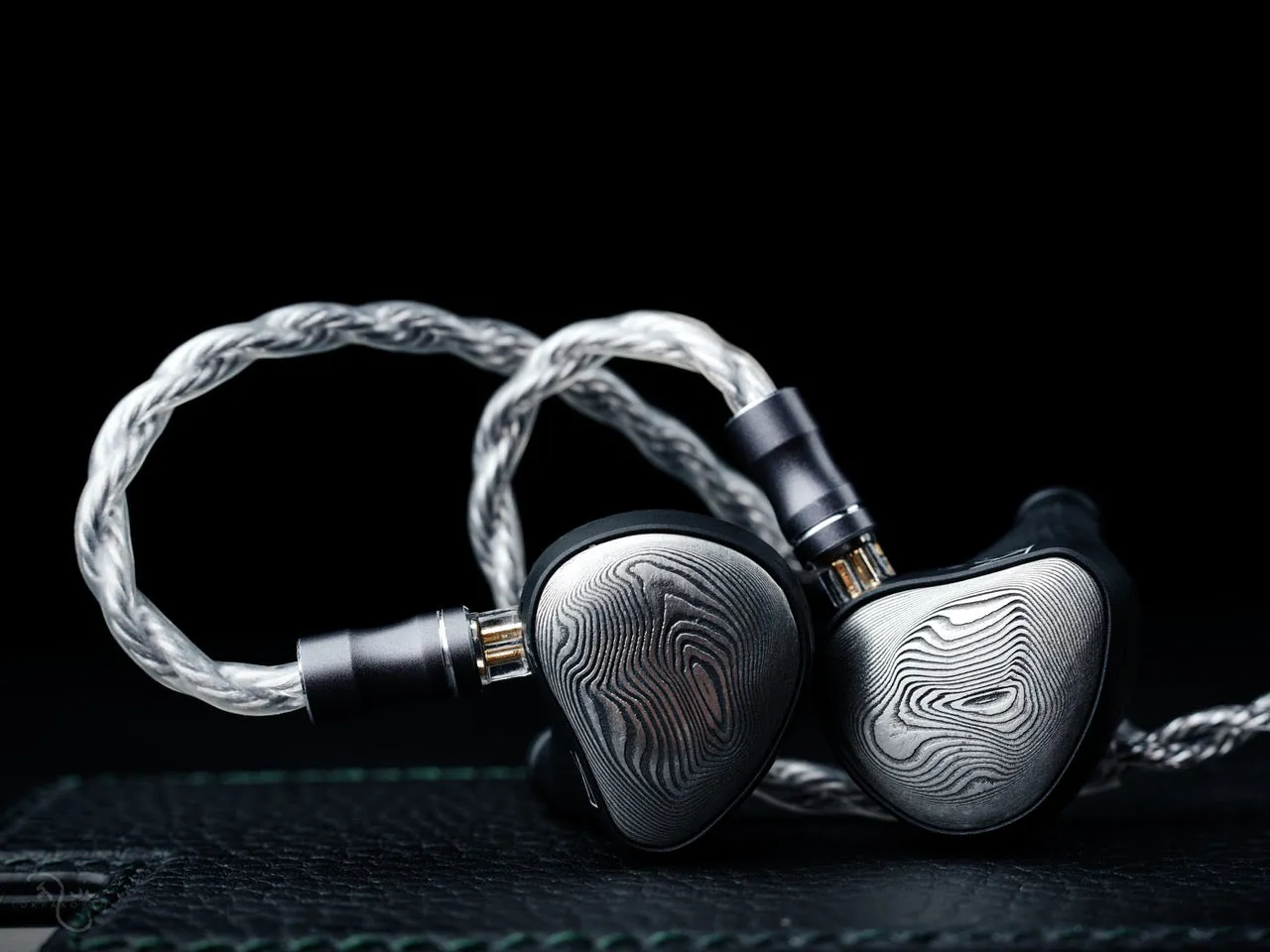 Noble Viking Ragnar Tribrid IEMs (Like New)