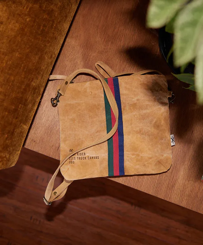 PONY RIDER - Escape Clutch Bag with Strap - CLAY