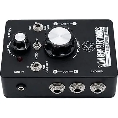 SLOW GEAR ELECTRONICS Pedalboard IEM Headphone Amp